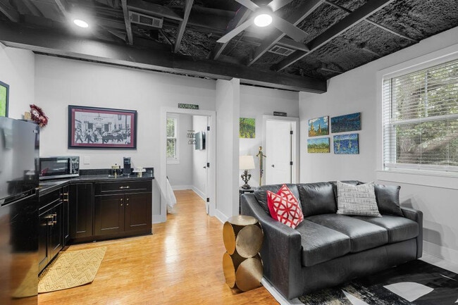 156 Camellia St Unit SI ID1266986P