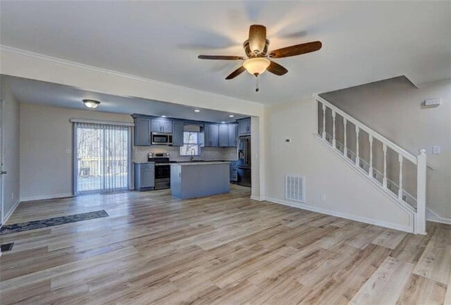 Photo - 95 Pine Grove Cir