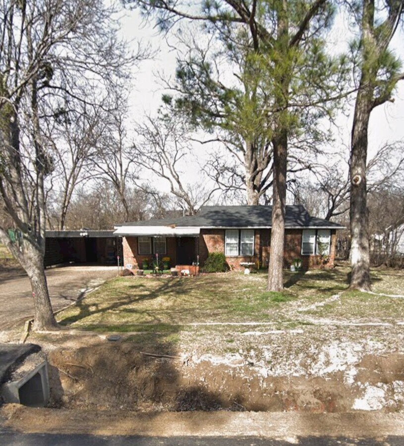 Photo - 2801 California Ln