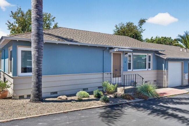 Photo - 2,900 /Month Beautiful 2 Bed, 1 Bath Single Story, with Garage Centrally Located in Petaluma!