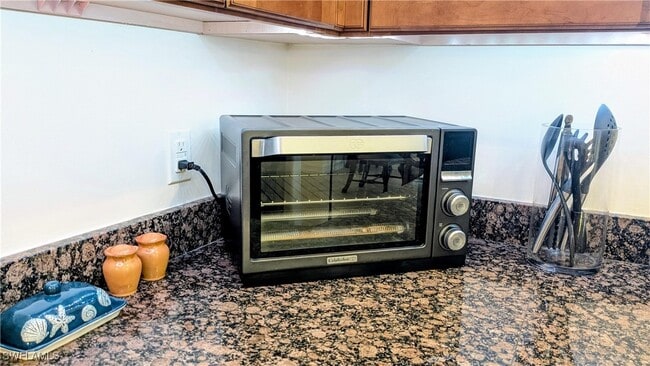 Building Photo - 9081 Albion Ln S Unit 6505