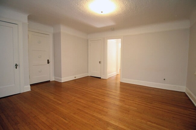 Photo - 1943 NW Irving St Unit 101