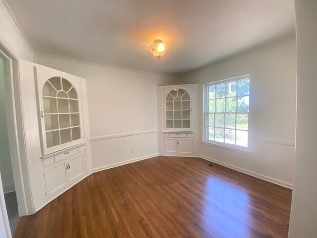 Photo - Beautiful two bedroom, one bath home in desirable Florence Park South.