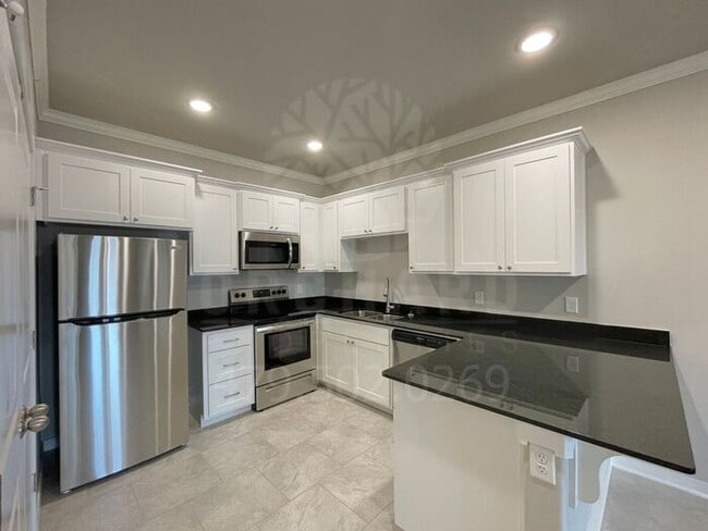 Building Photo - 2/1 Flat | New Apartments in Siloam Springs!
