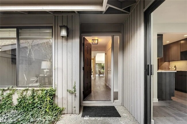 Photo - 185 142nd Pl NE