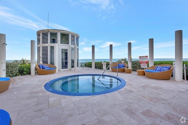 Building Photo - 17201 Collins Ave Unit 1806 Rental