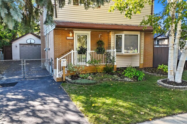 Photo - 10 Roosevelt Ave