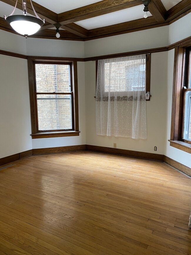 Photo - 5427 N Wayne Ave Unidad 1st Floor