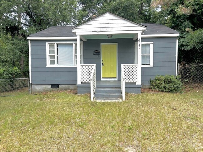 Building Photo - Beautifully remodeled 2-bedroom, 1-bathroo... Rental