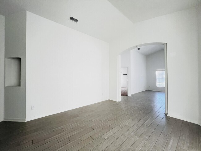 Photo - 2920 Conner Ln