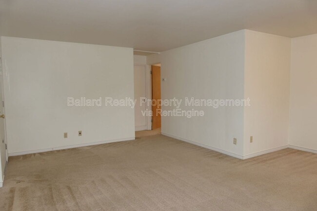 Photo - 4804 Terrace Dr NE Unit 4804