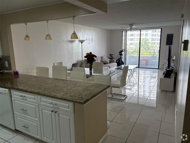 Building Photo - 600 Three Islands Boulevard Unit 514 Rental