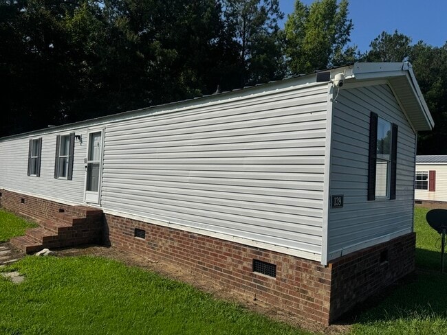 Building Photo - 2214 Cattail Cir