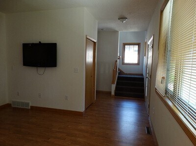 Photo - Lots of Room-s