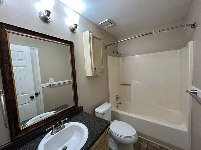 Photo - 4969-4967 7 Pine Cir