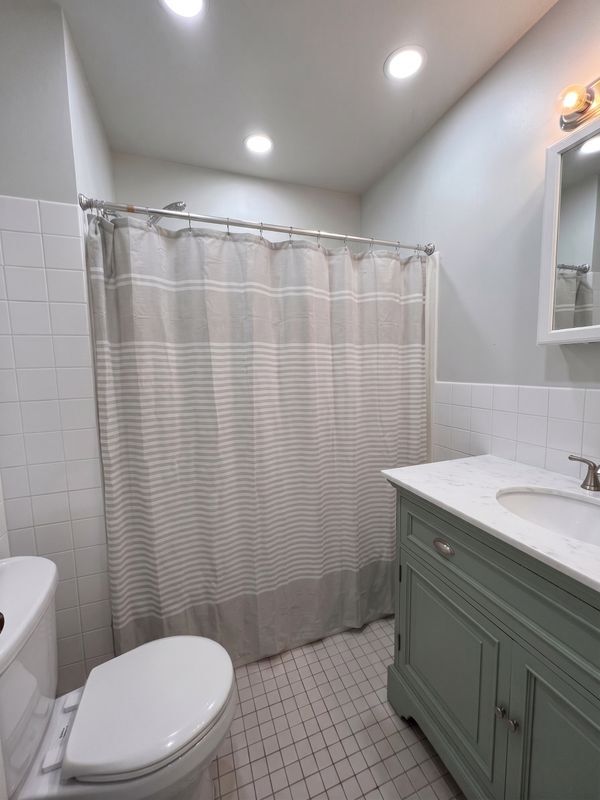 Photo - 154 Oldfield Ave Unit b