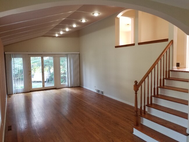 Photo - 1644 Midland Ave Condo