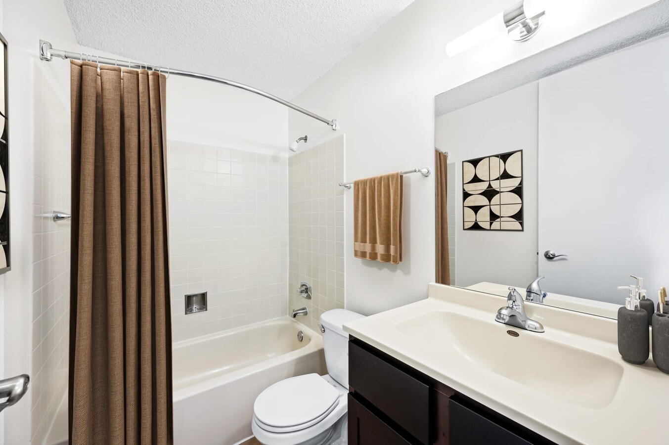 Photo - 565 W Quincy St Unit 25A