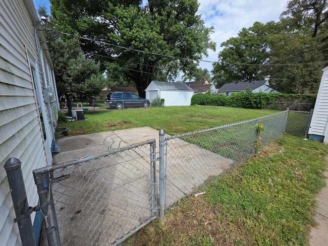 Photo - 2732 Sharon Dr