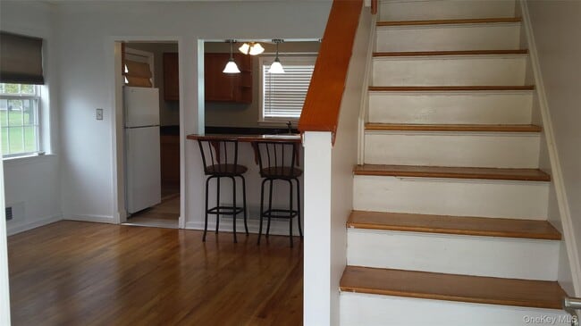 Photo - 19 Stuart Ave