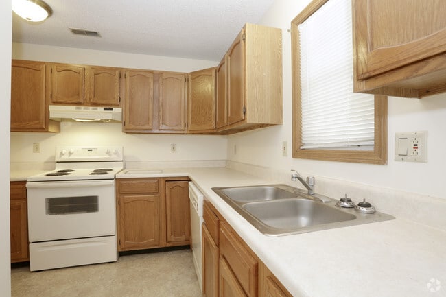 2 Bedroom 2 Bath - Kitchen