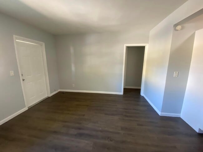 Photo - 428 Roseland Dr