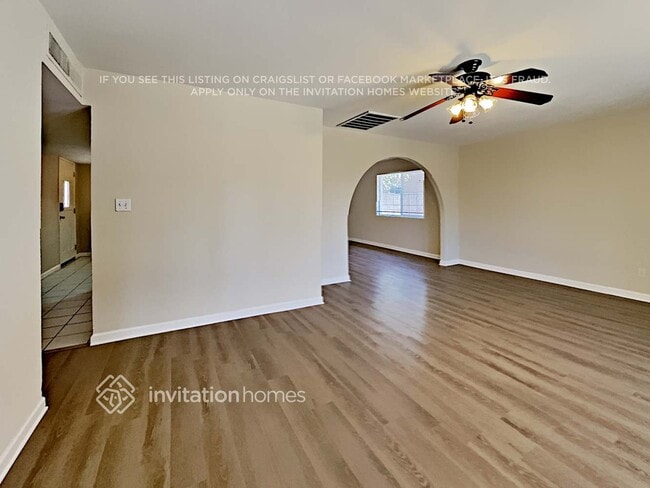 Photo - 2421 E Sylvia St
