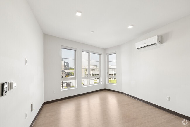 1BR, 1BA - 782SF - Living Room