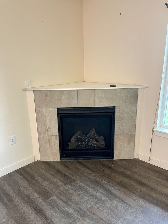 Photo - 410 Flower St Unidad 1