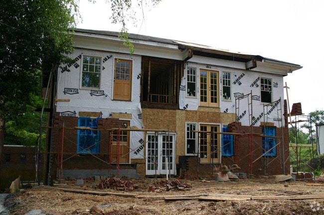 Photo - 685 Penn Ave