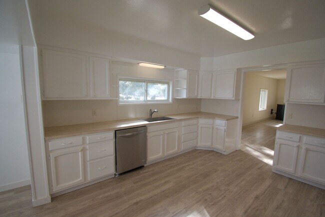 Photo - Lovely remodeled home with a shop!