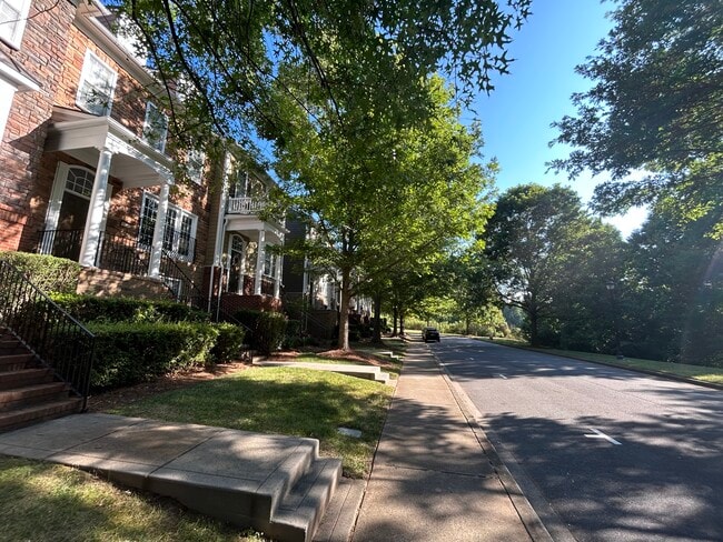 Photo - 1070 Drayton Ct