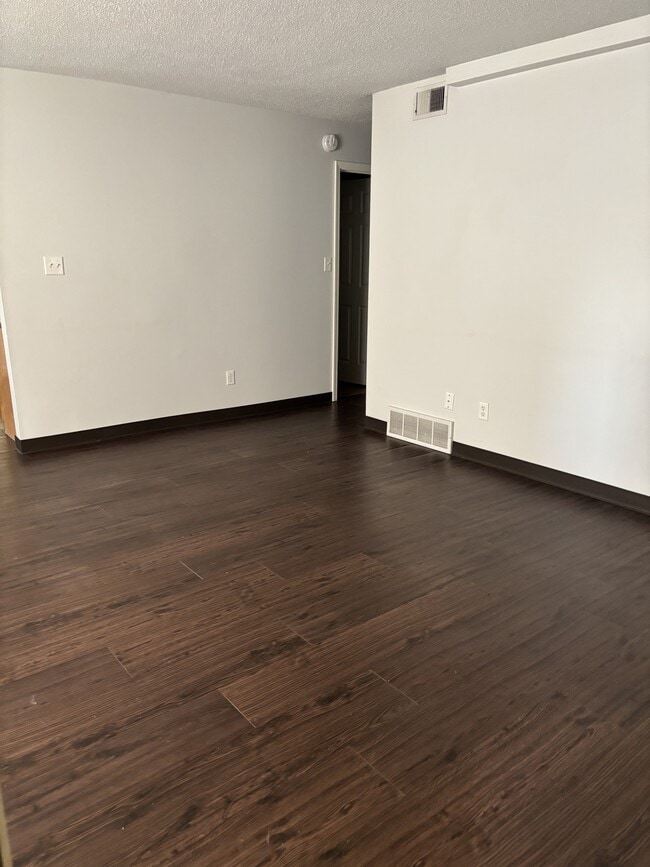 Photo - 1611 Center Point Rd NE Unit 1611-08