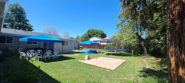 Backyard Space - Sample gathering setup - 514 Osborn Ln