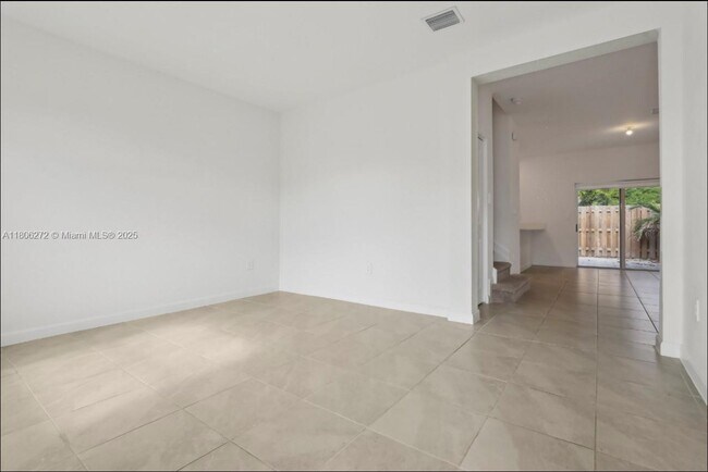 Photo - 2645 SE 17th St