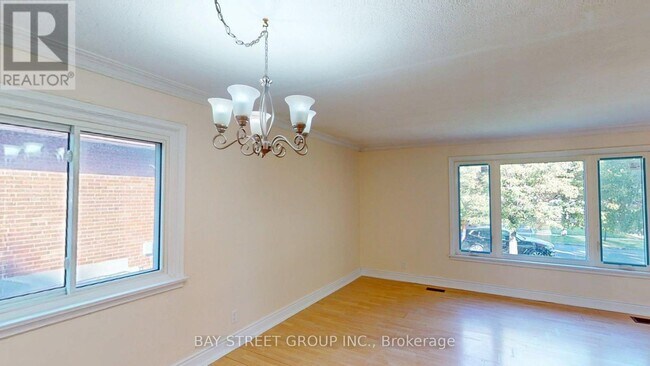 Photo - 106 Wye Valley Rd