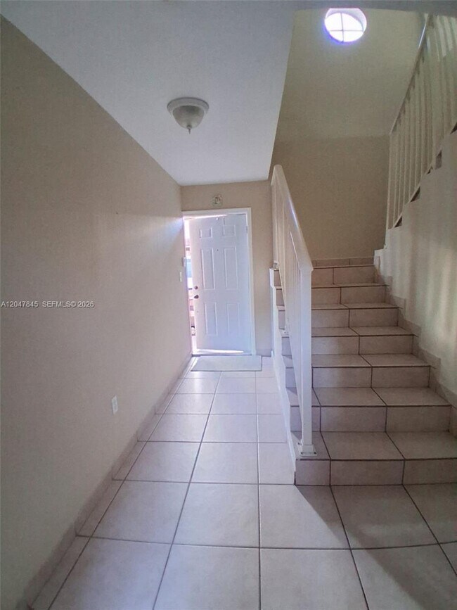 Photo - 17318 NW 74th Ave Unit 202