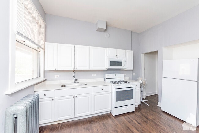 Building Photo - 324 Lake St Rental