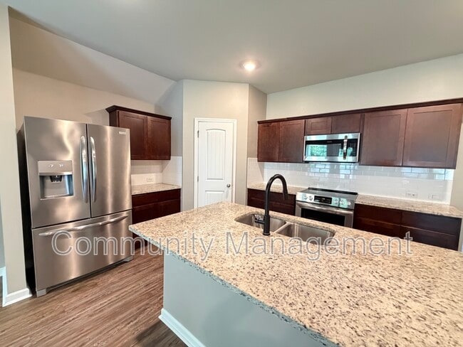 Photo - 30891 Clearview Ct