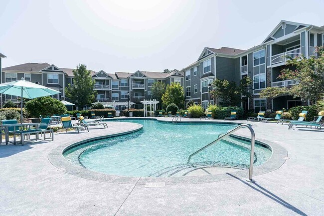 View-at-Legacy-Oaks-Knightdale-NC-Apartments-Resort-Style-Pool