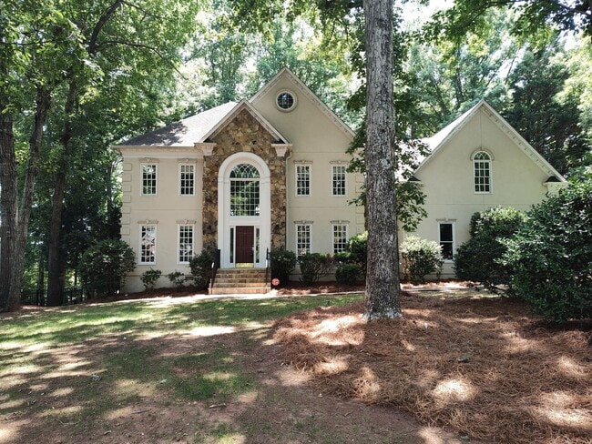 Building Photo - Stunning home located in the Popular Piper Glenn Community!