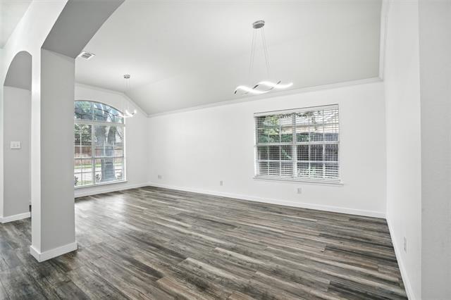 Photo - 6605 Oxford Ln