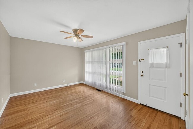 Photo - 45 Barton Pl