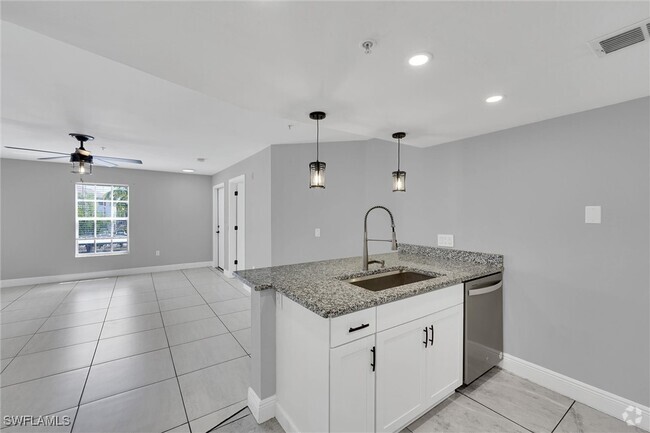 Building Photo - 1755 Four Mile Cove Pkwy Unit 226 Rental
