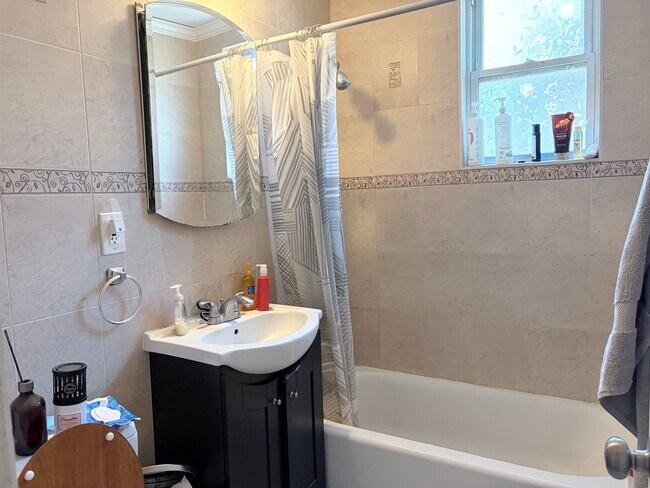 Photo - 227 8TH St Unit 2