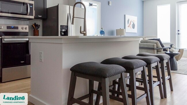 Photo - 650 N Main St Unidad 202