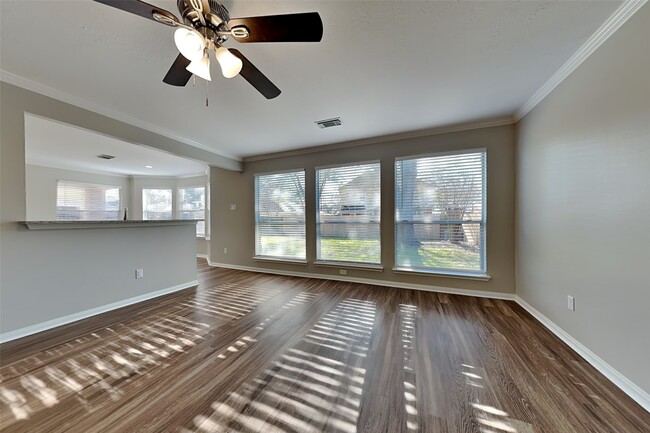 Photo - 30826 Trinket Dr