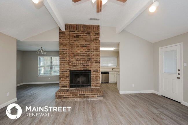 312 Valley Spring Dr