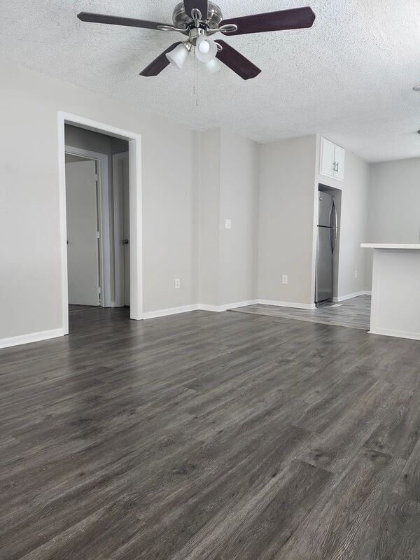 Photo - 1720 S Sterling Ave