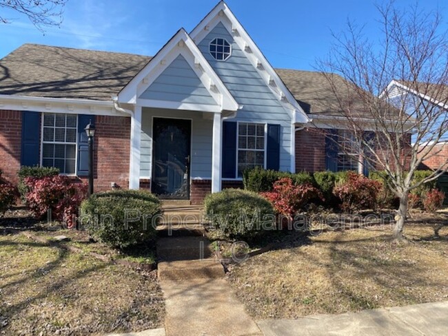 Photo - 1815 Black Bear Cir E House
